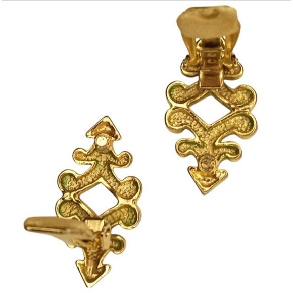 CLASSIC Vintage 1980's Red Vector Clip On Earrings Arrow Hearts Gold Tone Enamel - Picture 4 of 5